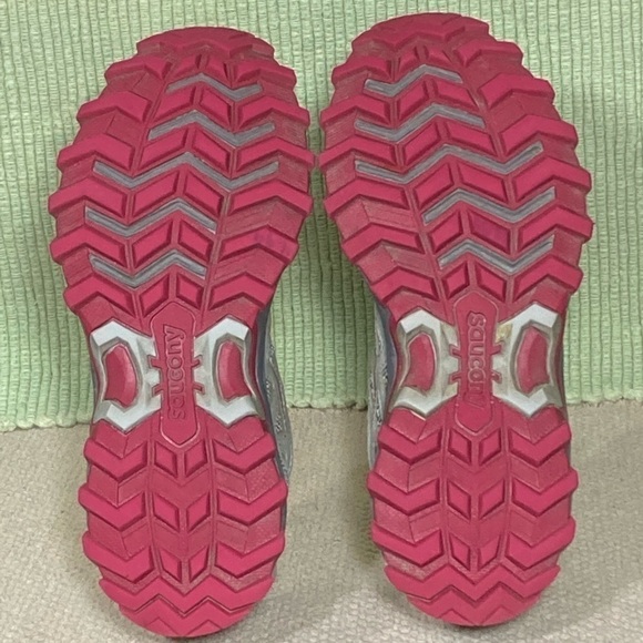 Saucony Women's Excursion TR 11 Grey Red Trail/Running Sneaker Shoes Size 7 - Picture 7 of 11